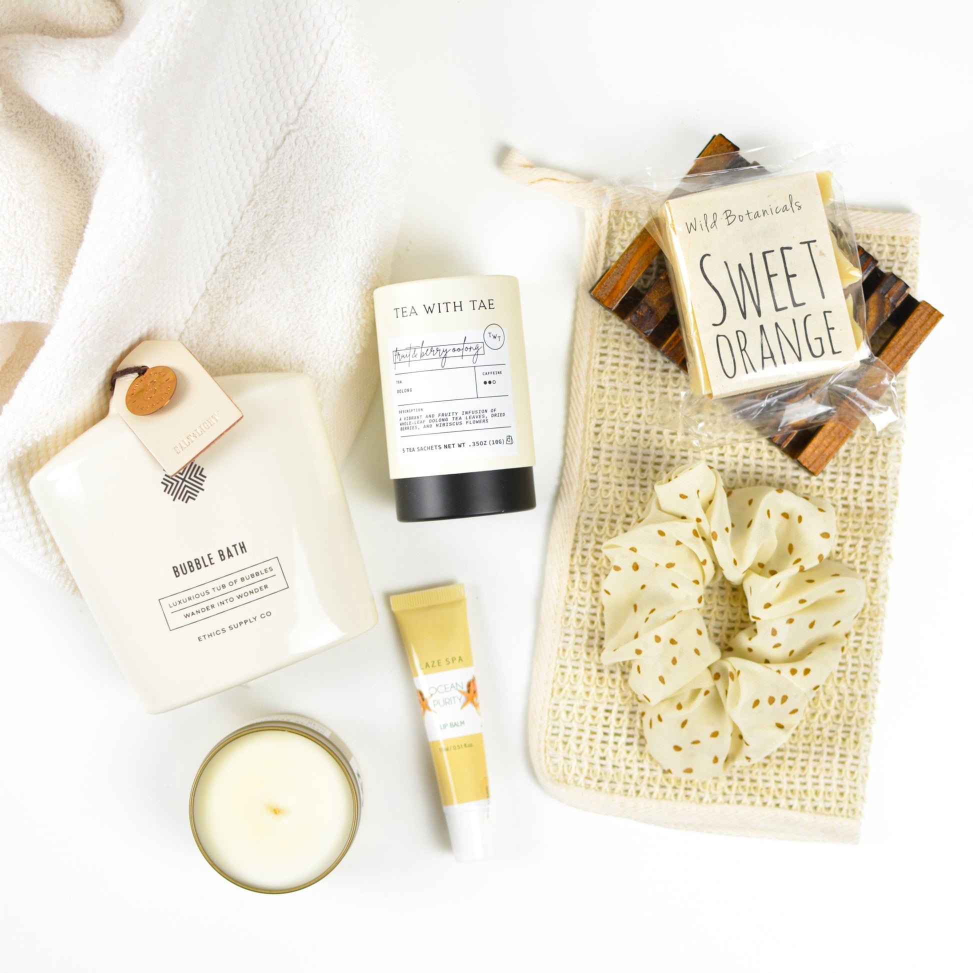 luxury bubbles and tea spa gift set with bubble bath and candle